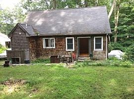 2 Beds 1 Baths in Madison, CT (Photo 7 of 12)