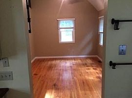 2 Beds 1 Baths in Madison, CT (Photo 9 of 12)