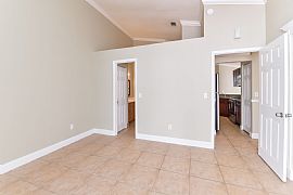 Beautiful 3 Bedroom Home in Miami, FL (Photo 9 of 11)