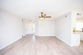 5230 E Beck Ln in Scottsdale, AZ (Photo 3 of 12)