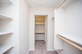 5230 E Beck Ln in Scottsdale, AZ (Photo 9 of 12)