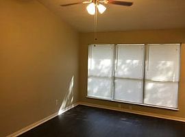 3816 Huckleberry Dr, Fort Worth, Tx 76137 3 Beds 2 Baths in Fort Worth, TX (Photo 5 of 5)