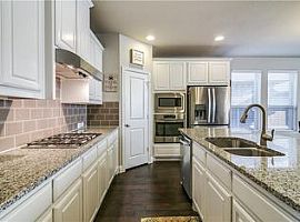 1905 Eagle Aerie Ln, St Paul, Tx 75098 4 Beds 3.5 Baths in Saint Paul, TX (Photo 6 of 12)