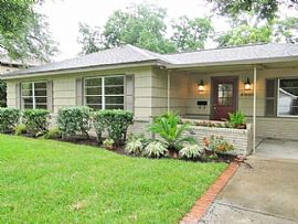 4909 Elm St, Bellaire, Tx 77401 3 Beds 2 Baths in Bellaire, TX