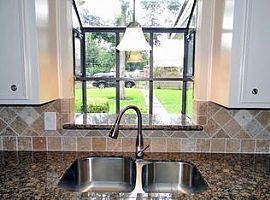 4909 Elm St, Bellaire, Tx 77401 3 Beds 2 Baths in Bellaire, TX (Photo 3 of 12)