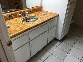 8237 N Del Mar Ave in Fresno, CA (Photo 10 of 12)