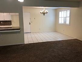 8237 N Del Mar Ave in Fresno, CA (Photo 4 of 12)