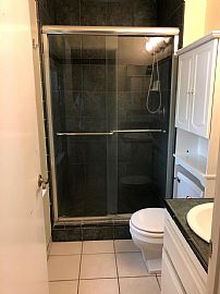 8237 N Del Mar Ave in Fresno, CA (Photo 9 of 12)