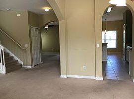 9805 Portofino Dr, Orlando, Fl 32832 5 Beds 3 Baths in Orlando, FL (Photo 4 of 12)