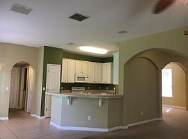 9805 Portofino Dr, Orlando, Fl 32832 5 Beds 3 Baths in Orlando, FL (Photo 7 of 12)