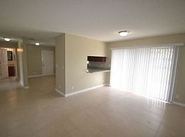 112 La Mancha Ave, Royal Palm Beach, Fl 33411 3 Beds 2 Baths in Royal Palm Beach, FL (Photo 3 of 10)