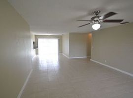 112 La Mancha Ave, Royal Palm Beach, Fl 33411 3 Beds 2 Baths in Royal Palm Beach, FL (Photo 8 of 10)