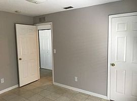 2435 2nd Ave S, Saint Petersburg, Fl 33712 3 Beds 2 Baths in Saint Petersburg, FL (Photo 5 of 12)