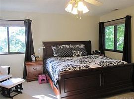 3 Beds 3 Baths For More Information Call (979) 493-0047 in Wallingford, CT (Photo 4 of 12)