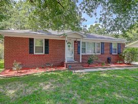 142 Keenan Ave, Rent Is $650 and Deposit Is $650 in Goose Creek, SC