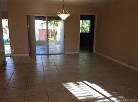 28437 Sw 135th Ave, Homestead, Fl 33033 The Rent Is $450 in Homestead, FL (Photo 3 of 3)