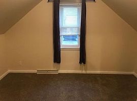 2105 W Kimberly Ave, Milwaukee, Wi 53221 in Milwaukee, WI (Photo 4 of 9)