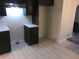 2105 W Kimberly Ave, Milwaukee, Wi 53221 in Milwaukee, WI (Photo 6 of 9)