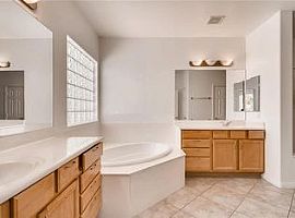 3 Beds 2 Baths in Las Vegas, NV (Photo 12 of 12)