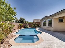 3 Beds 2 Baths in Las Vegas, NV (Photo 2 of 12)