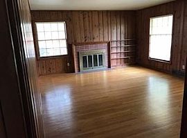  4205 Martha Ave, Houston Acres, Ky 40220 4 Beds 2 Baths 1,589  in Louisville, KY (Photo 4 of 4)