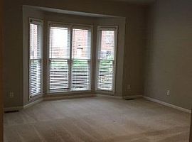  3664 Amick Way, Lexington, Ky 40509 2 Beds 2 Baths 1,337 Sqft in Lexington, KY (Photo 2 of 5)