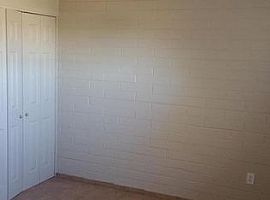 1332 E La Salle St, Phoenix, Az 85040 in Phoenix, AZ (Photo 6 of 12)