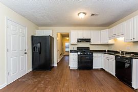 An You Picture Yourself in This Home? in Atlanta, GA (Photo 6 of 12)