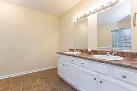 An You Picture Yourself in This Home? in Atlanta, GA (Photo 7 of 12)