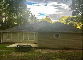 3 Beds 2 Baths....555 Ridgewood Dr, Daphne, in Daphne, AL (Photo 10 of 10)