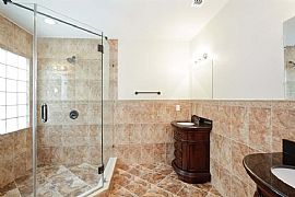 Beautiful 4 Bedroom House in Miami, FL (Photo 9 of 12)