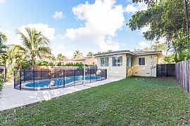 Attractive 2 Bedroom House in Miami, FL (Photo 9 of 9)