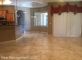 Amazing 4 Bedroom -With a Den / 3 Bath  in Plant City, FL (Photo 7 of 9)