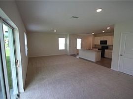 Gorgeous 4 Beds 2.5 Baths 2,260 Sqft Home in Plant City, FL (Photo 4 of 9)