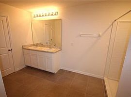 Gorgeous 4 Beds 2.5 Baths 2,260 Sqft Home in Plant City, FL (Photo 7 of 9)