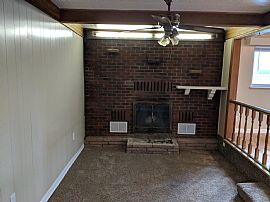 1600 Iris St in Lakewood, CO (Photo 3 of 12)