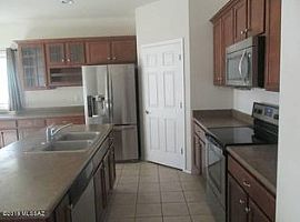 10968 E White Sage Dr, Tucson, Az 85747 in Tucson, AZ (Photo 3 of 8)