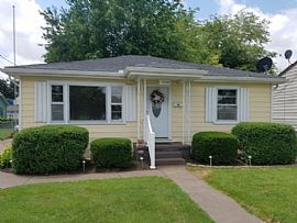 934 Clay St, Henderson, Ky 42420 2 Beds 1 Bath 900 Sqft in Henderson, KY