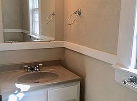 301 Gilbert Ct, Florence, Al 35630 in Florence, AL (Photo 10 of 12)