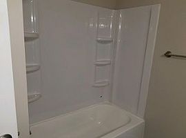 909 Davison Ave, Muscle Shoals, Al 35661 in Muscle Shoals, AL (Photo 10 of 12)