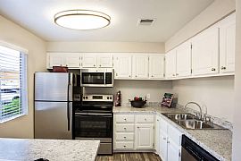 Conveniently Apartment 3 Beds 2 Baths in Phoenix, AZ