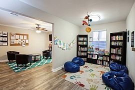 Conveniently Apartment 3 Beds 2 Baths in Phoenix, AZ (Photo 6 of 7)