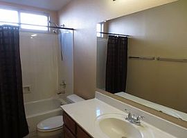 3850 W Park View Ln, Glendale, Az 85310 in Glendale, AZ (Photo 10 of 11)