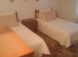 19614 N Pine Springs Dr, Sun City, Az 85373 in Sun City, AZ (Photo 3 of 8)