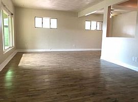 7042 N 11th Pl, Phoenix, Az 85020 in Phoenix, AZ (Photo 2 of 8)