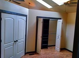 One Bedroom Plus Bonus Room/office. in Dawsonville, GA (Photo 3 of 5)
