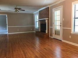 143 Ashbyrne Dr, Martinez, Ga 30907 3 Beds 2 Baths 1,400 Sqft in Martinez, GA (Photo 4 of 8)