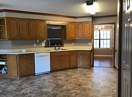 143 Ashbyrne Dr, Martinez, Ga 30907 3 Beds 2 Baths 1,400 Sqft in Martinez, GA (Photo 5 of 8)