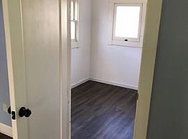 706 Flora St, Prescott, Az 86301 3 Beds 2 Baths 1,350 Sqft in Prescott, AZ (Photo 4 of 11)