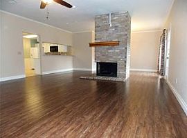 2315 Cunningham Dr, Pearland, Tx 77581 3 Beds 2 Baths 1,696 Sqf in Pearland, TX (Photo 2 of 11)